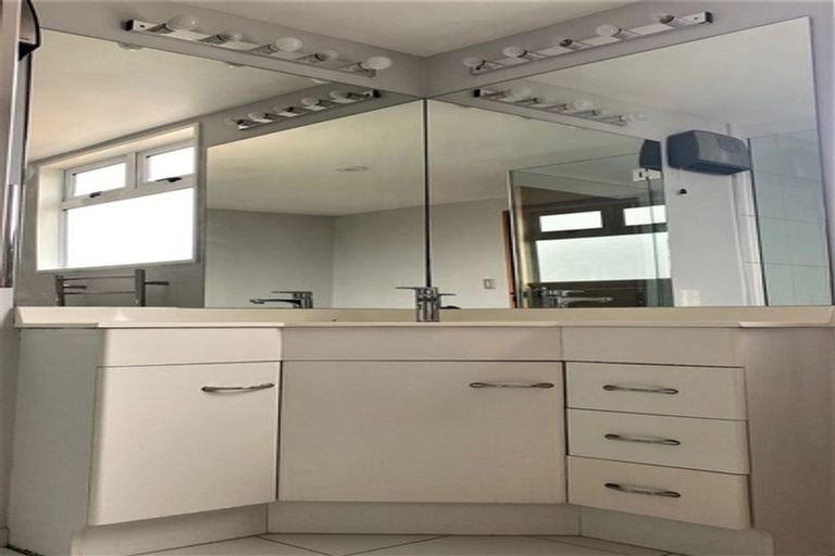 Photo of property in 112a Penruddock Rise, Westmorland, Christchurch, 8025