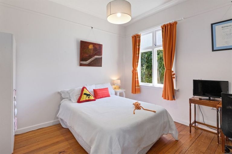 Photo of property in 8 Estuary Road, New Brighton, Christchurch, 8061