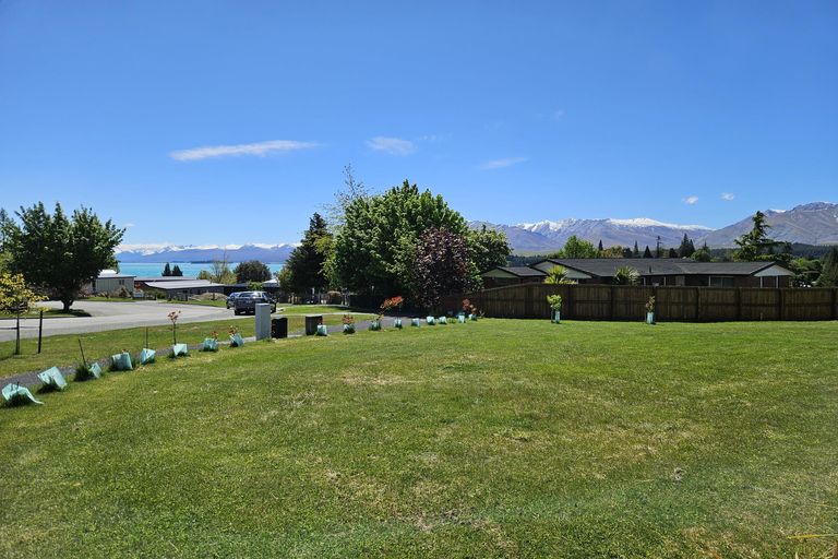 Photo of property in 32 Aorangi Crescent, Lake Tekapo, 7999
