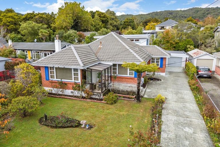 Photo of property in 22 Pempsey Street, Silverstream, Upper Hutt, 5019