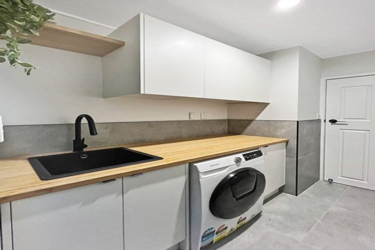 Photo of property in 26 Brian Crescent, Stanmore Bay, Whangaparaoa, 0932