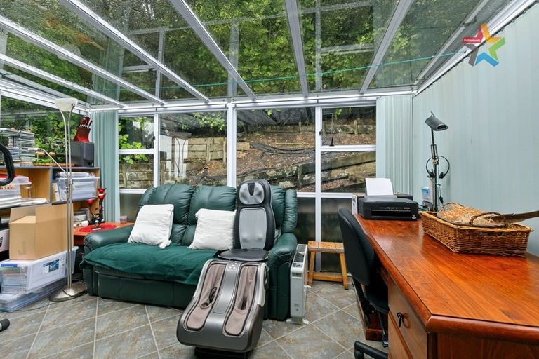 Photo of property in 138 Normandale Road, Normandale, Lower Hutt, 5010