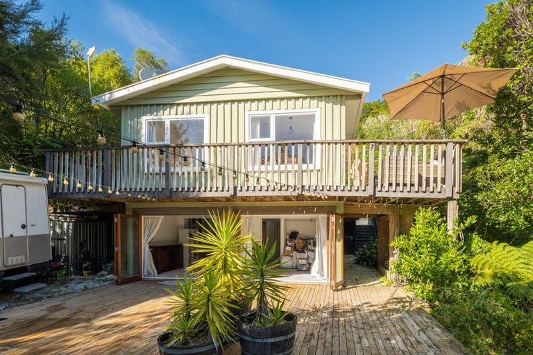 Photo of property in 786 Queen Charlotte Drive, Havelock, Picton, 7281