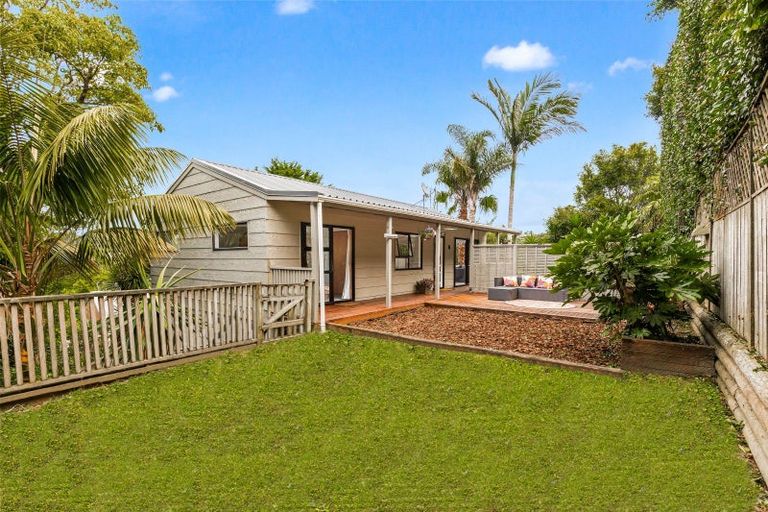 Photo of property in 2/55a Stredwick Drive, Torbay, Auckland, 0630