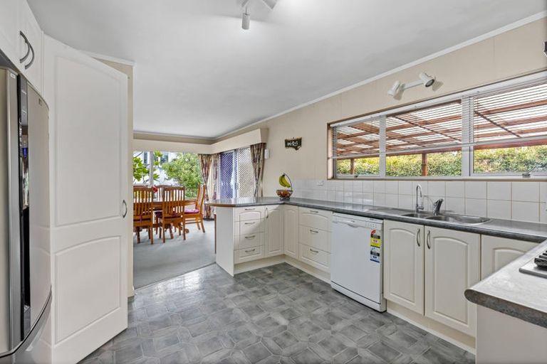 Photo of property in 23 Coromandel Crescent, Mairangi Bay, Auckland, 0630