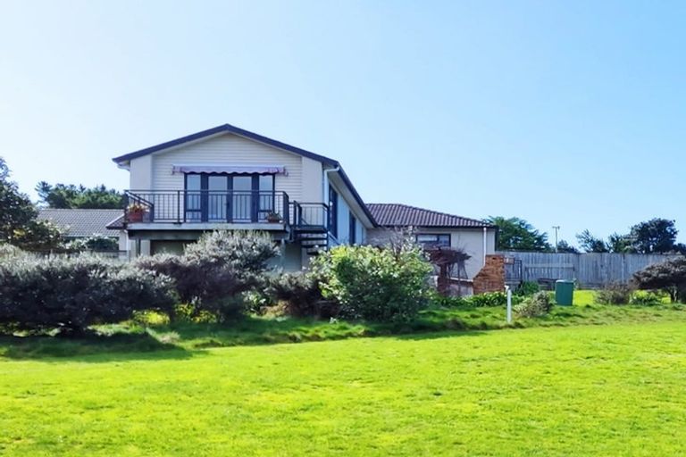 Photo of property in 30 Keepers Drive, Gulf Harbour, Whangaparaoa, 0930