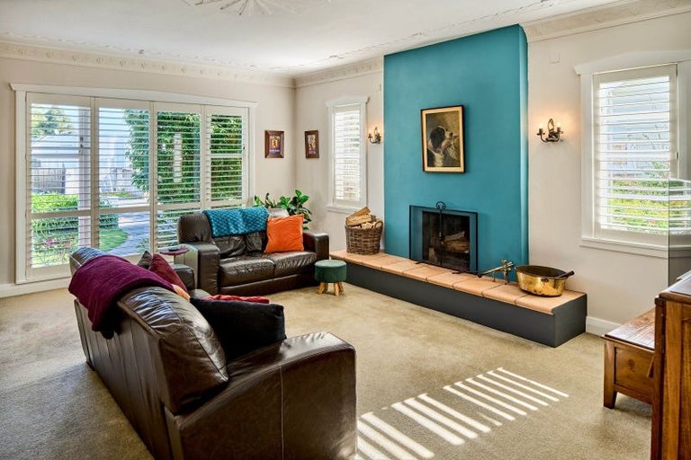 Photo of property in 5 Marina Grove, Hutt Central, Lower Hutt, 5010