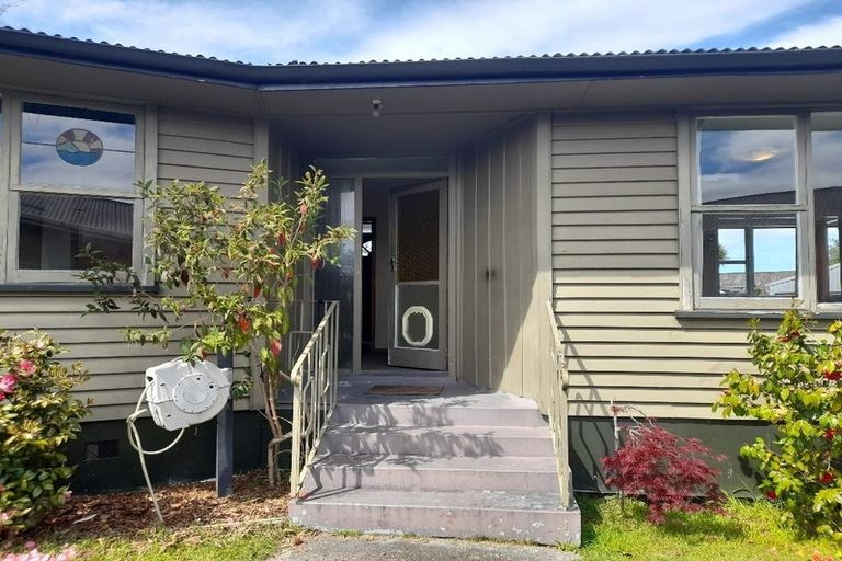 Photo of property in 49 Taupo View Road, Taupo, 3330