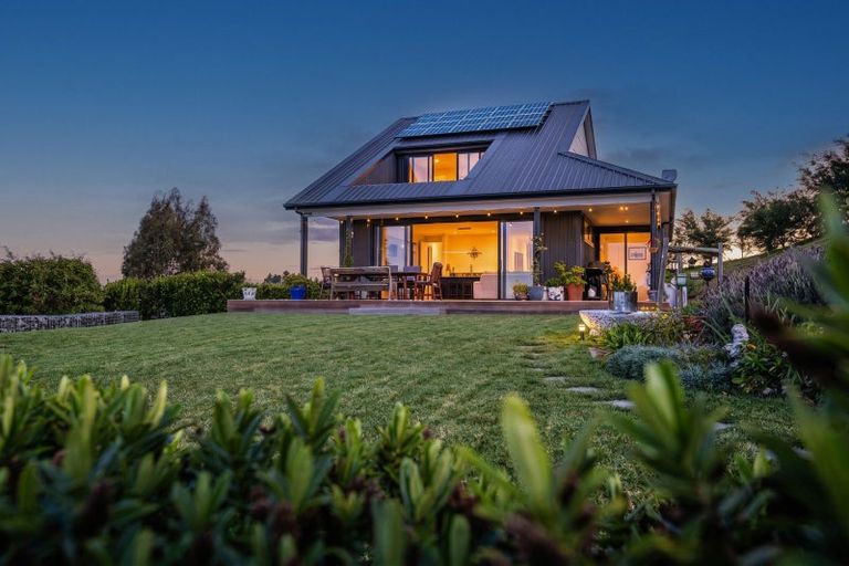 Photo of property in 8 Country Lane, Waipawa, 4210