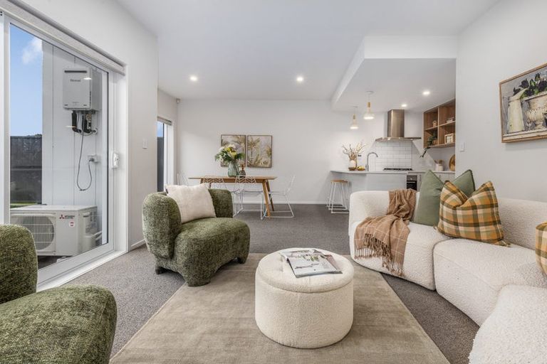 Photo of property in 81 Hokioi Drive, Kenepuru, Porirua, 5022
