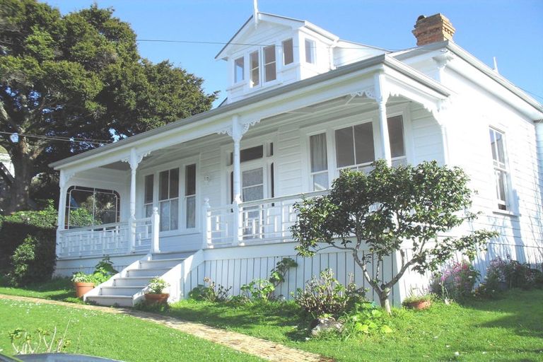 Photo of property in 6 Tudor Street, Devonport, Auckland, 0624