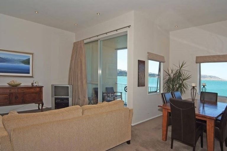 Photo of property in Marrakech Cafe, 18/305 Evans Bay Parade, Hataitai, Wellington, 6021