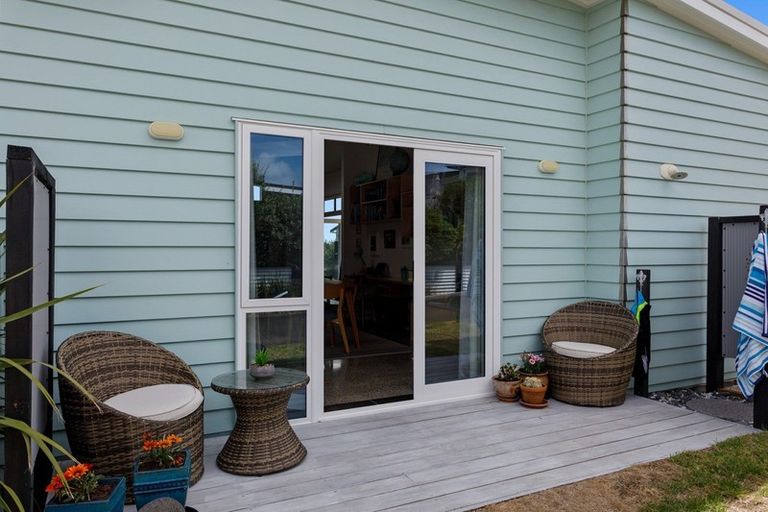 Photo of property in 32a Ohuirehe Road, Coastlands, Whakatane, 3120