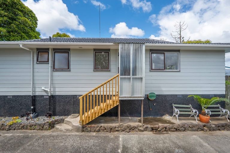 Photo of property in 4 Spinella Drive, Bayview, Auckland, 0629
