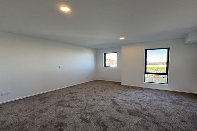 Photo of property in 8 Valiant Street, Wigram, Christchurch, 8042