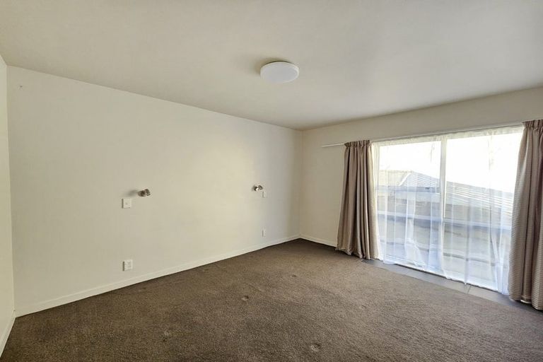 Photo of property in 7/126 Redwood Avenue, Tawa, Wellington, 5028
