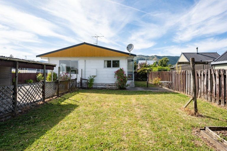 Photo of property in 2/27 Cautley Street, Richmond, 7020