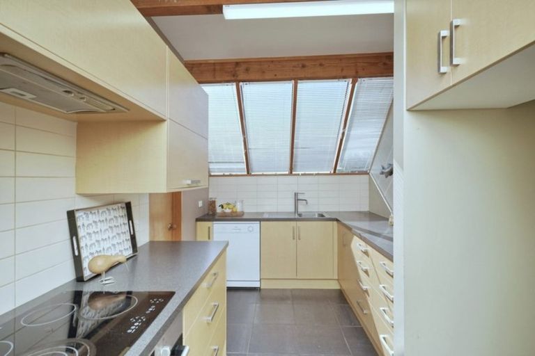 Photo of property in 12 Petworth Place, Westmorland, Christchurch, 8025