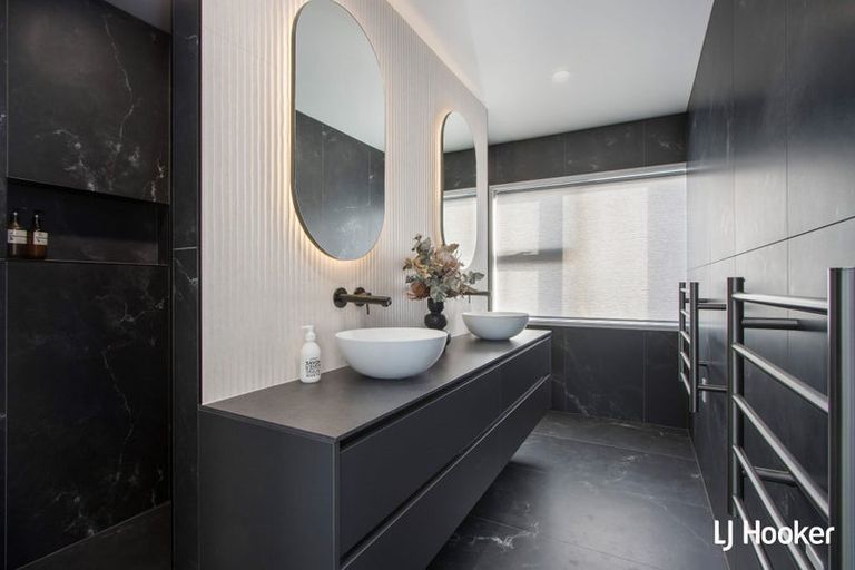 Photo of property in 33 The Crescent, Waihi Beach, 3611