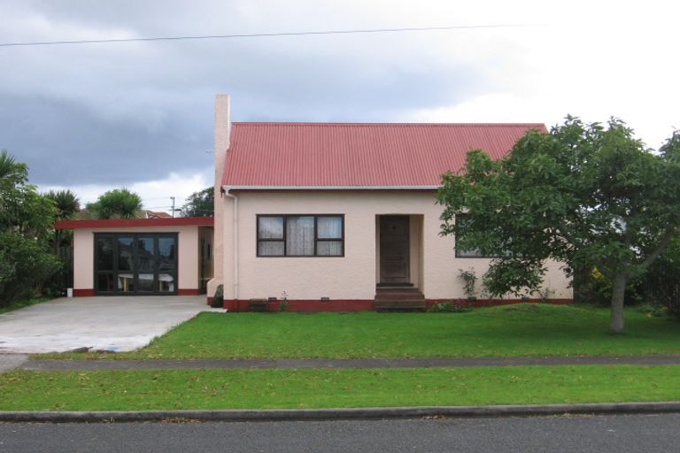 Photo of property in 26 Freyberg Avenue, Papatoetoe, Auckland, 2104
