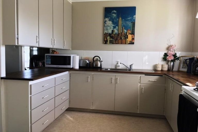 Photo of property in 44 Southsea Crescent, Silverdale, Hamilton, 3216