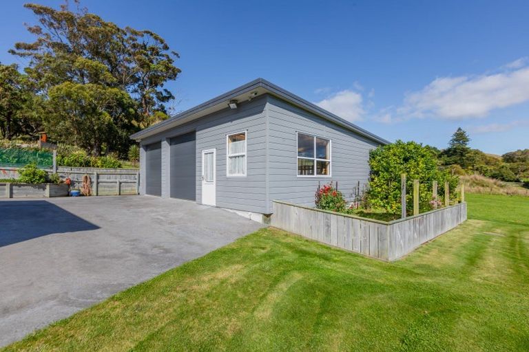 Photo of property in 8 Shoal Beach Road, Aramoana, Waipawa, 4271