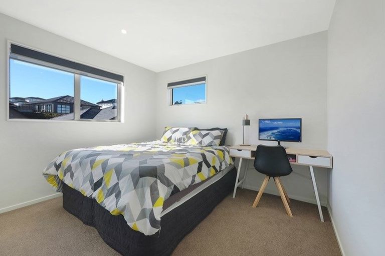 Photo of property in 8 Seafort Lane, Silverdale, 0932