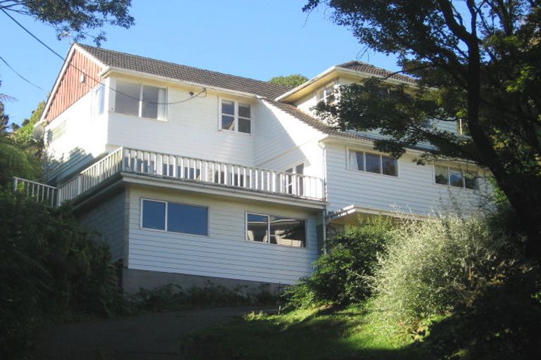 Photo of property in 21 Ngaio Gorge Road, Ngaio, Wellington, 6035