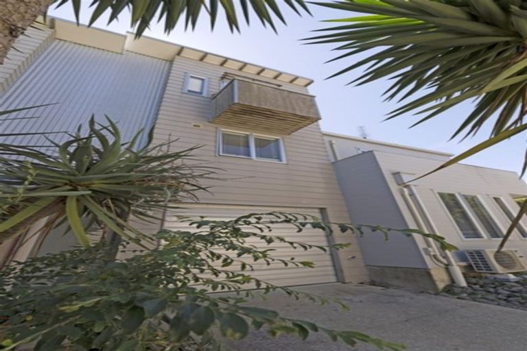 Photo of property in 54 Albionvale Road, Glen Eden, Auckland, 0602