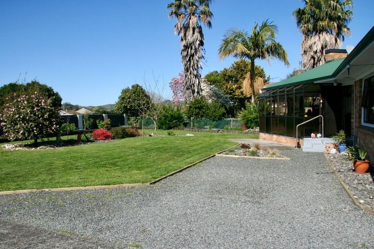 Photo of property in 70 Great South Road, Huntly, 3700