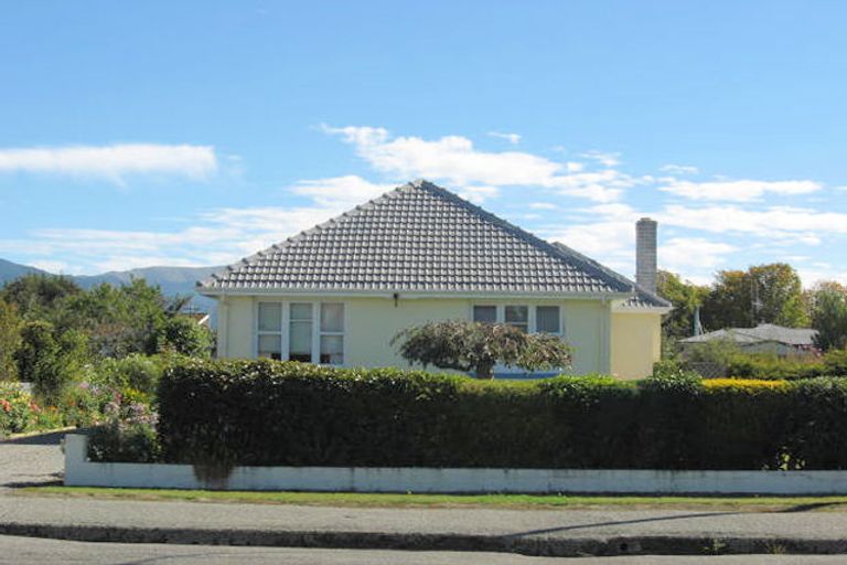 Photo of property in 26 Rhodes Street, Waimate, 7924