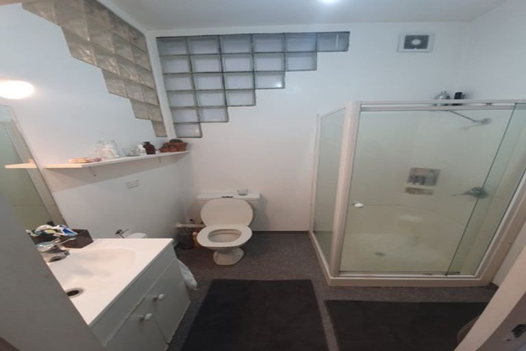 Photo of property in 22 Scarborough Terrace, Mount Victoria, Wellington, 6011