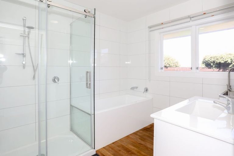 Photo of property in 82 Main North Road, Papanui, Christchurch, 8052