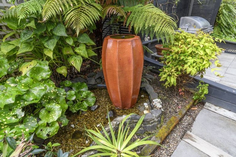 Photo of property in 17 Olive Close, Omokoroa, 3114