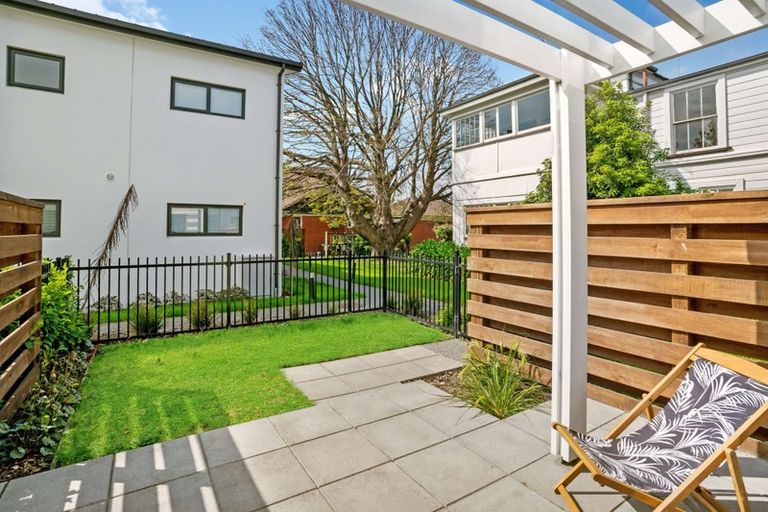 Photo of property in 8/69 Suva Street, Upper Riccarton, Christchurch, 8041