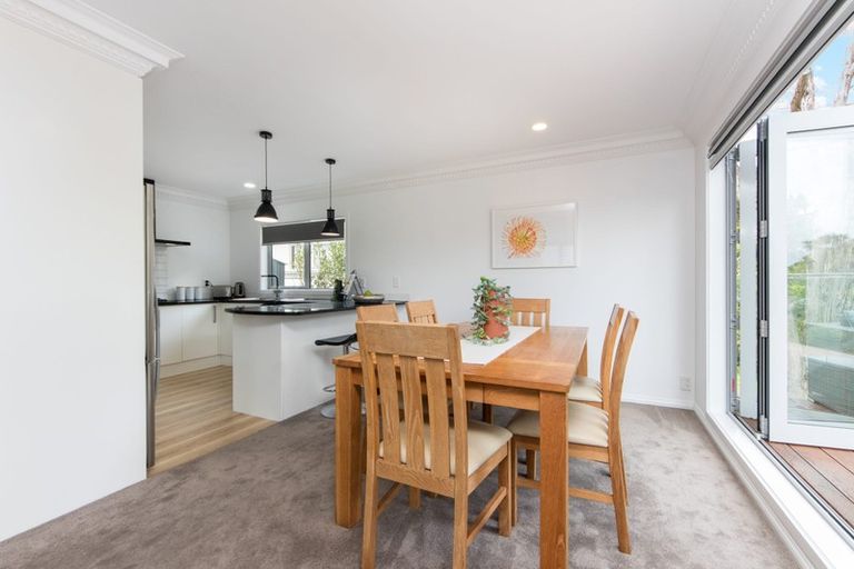 Photo of property in 29 Ian Marwick Place, Birkenhead, Auckland, 0626