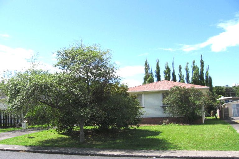 Photo of property in 11 Sylvia Road, Hillcrest, Auckland, 0627