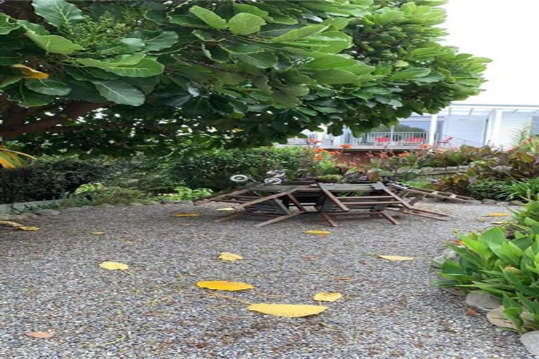 Photo of property in 27 Hicks Crescent, Waikanae Beach, Waikanae, 5036