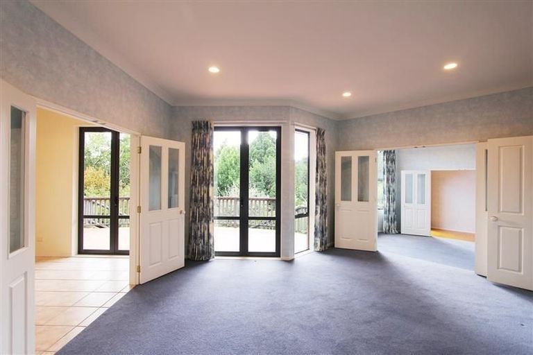 Photo of property in 8 Tiffany Close, Totara Park, Auckland, 2019