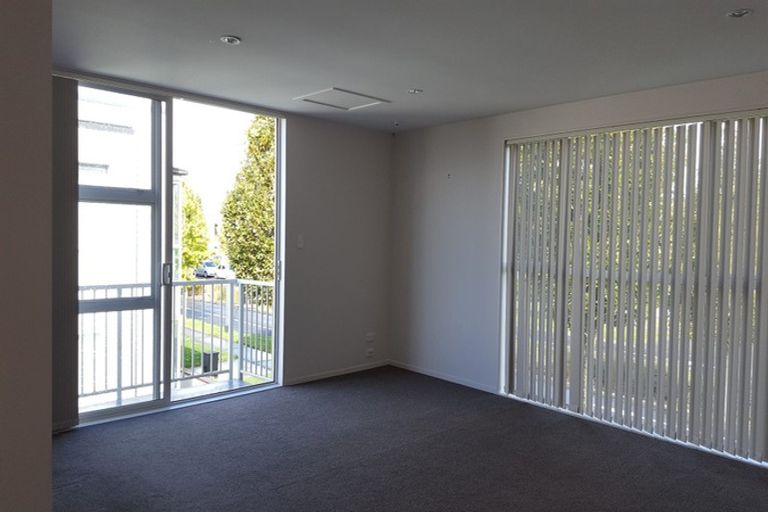 Photo of property in 39 Popokatea Drive, Takanini, 2112