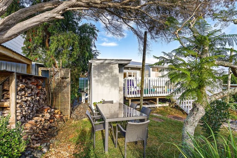 Photo of property in 12 Washington Avenue, Snells Beach, 0920