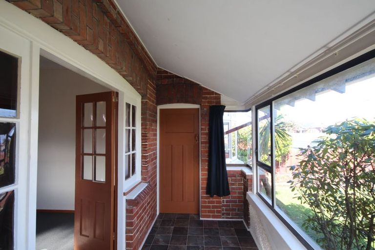 Photo of property in 77 Prince Albert Road, Saint Kilda, Dunedin, 9012