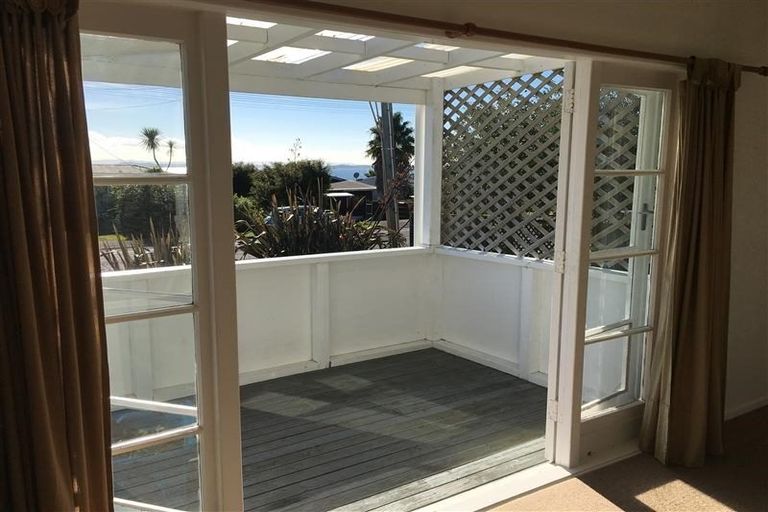 Photo of property in 2/1341 Whangaparaoa Road, Army Bay, Whangaparaoa, 0930