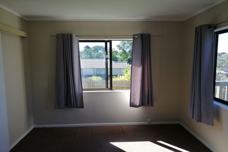 Photo of property in 7 Styca Place, Sunnyvale, Auckland, 0612