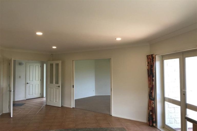 Photo of property in 34 Monarch Place, Paraparaumu Beach, Paraparaumu, 5032