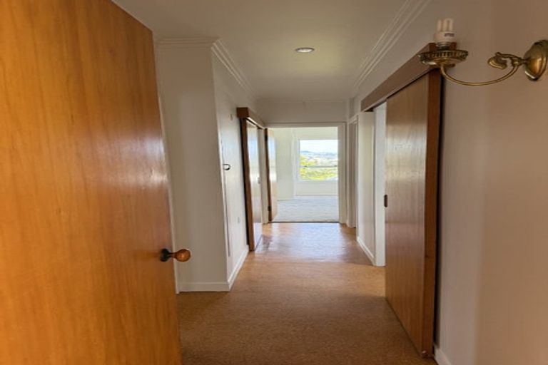 Photo of property in 117 Pupuke Road, Northcote, Auckland, 0627