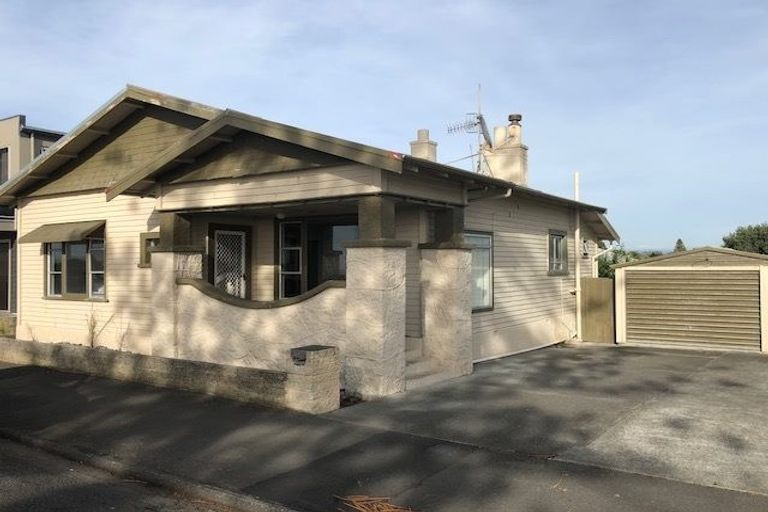 Photo of property in 597 Marine Parade, Napier South, Napier, 4110