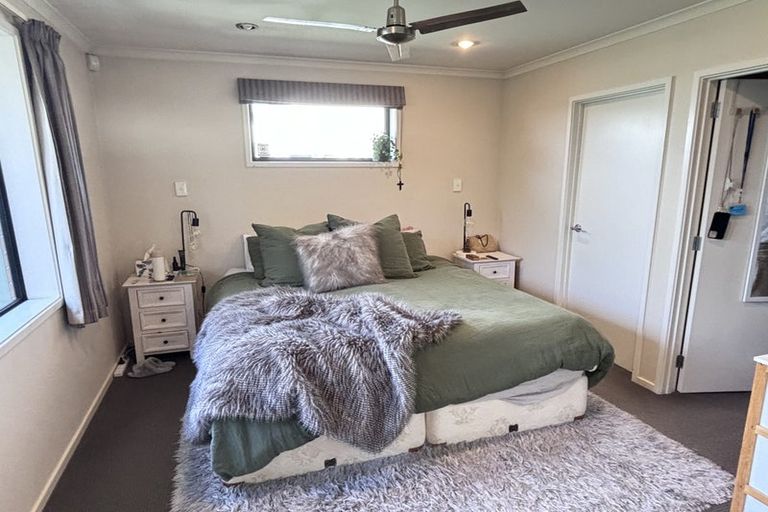 Photo of property in 800a Collinge Road, Mayfair, Hastings, 4122