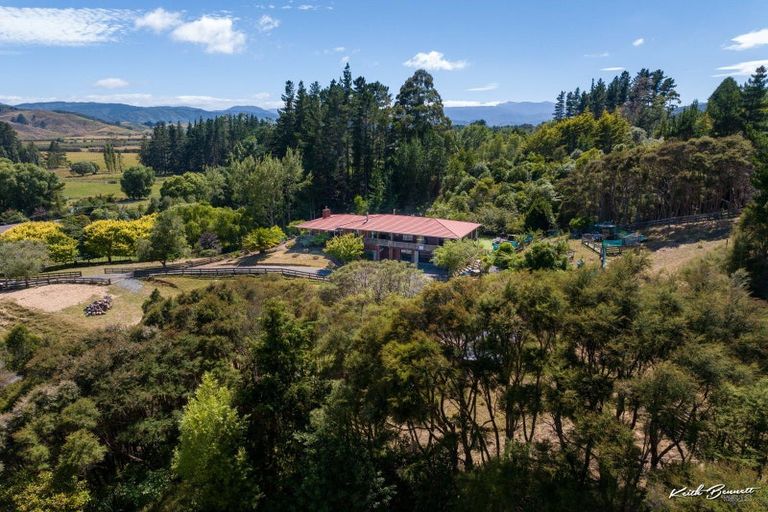 Photo of property in 243 Katherine Mansfield Drive, Whitemans Valley, Upper Hutt, 5371