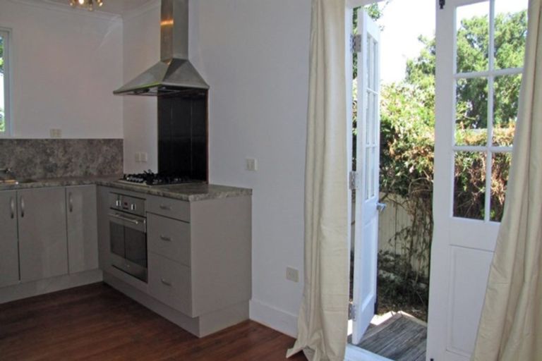 Photo of property in 30 Bright Crescent, Maraenui, Napier, 4110